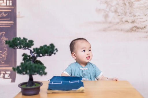 屯昌怎么确认宝宝舌系带短